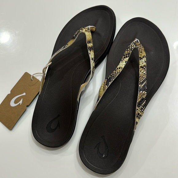 NWT Olukai Ho’Opio Sandals in Tan Snakeskin sz 9 Item# 7N - Picture 1 of 5